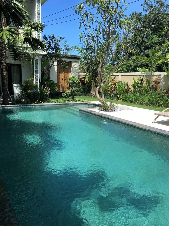 Indah Homestay Семиняк Екстериор снимка