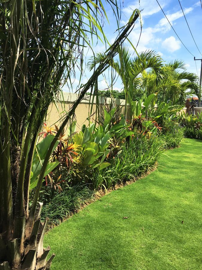 Indah Homestay Семиняк Екстериор снимка